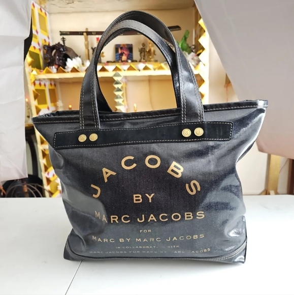 Marc By Marc Jacobs Handbags - Jacobs by Marc Jacobs tote bag EUC